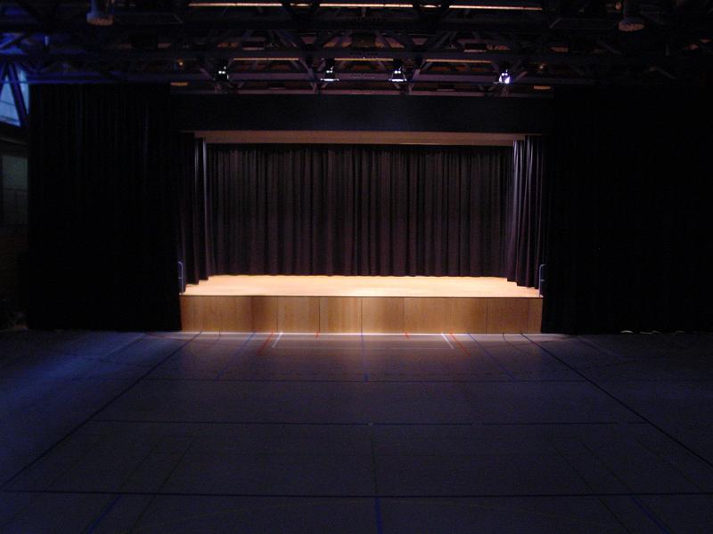 Mehrzweckhalle Bilder/Mehrzweckhalle 4.UG Turnhalle KuecheOffice